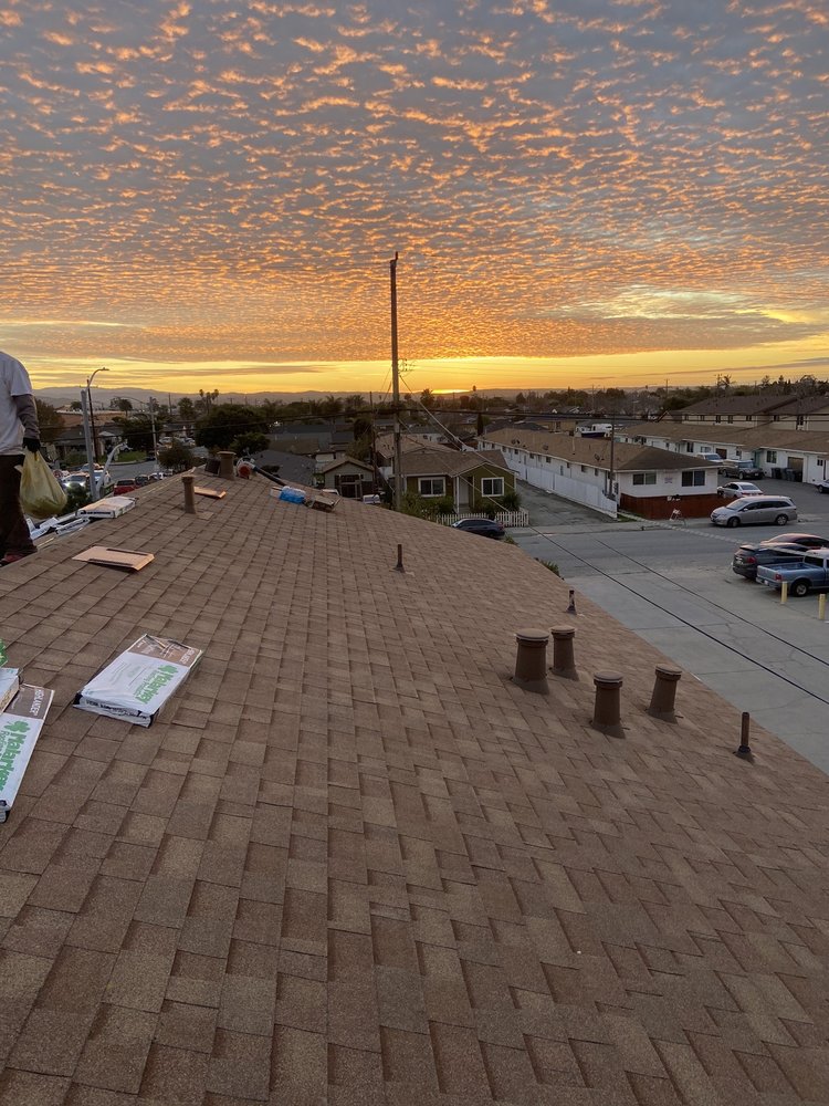 Slide of Stars & Stripes Roofing
