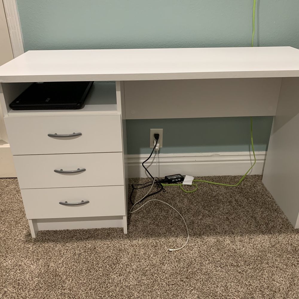 Way fair desk Way fair desk