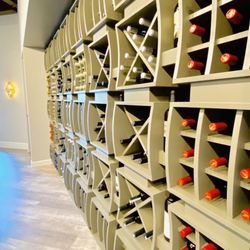 Milk And Honey Wildwood - Great wine selection.