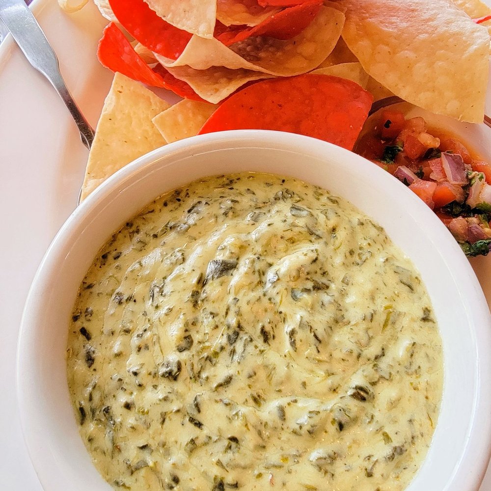 Bahama Breeze - Spinach dip - Caribbean Near Me - Duluth, Georgia
