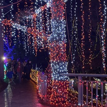 Cambria Christmas Market - Lights everywhere! - Jewelry Near Me - Cambria, California Cambria Christmas Market - Lights everywhere! - Jewelry Near Me - Cambria, California