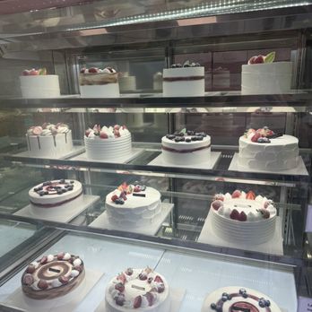 Bleu Bakery - View of the cakes - Bakeries Near Me - Rowland Heights, California