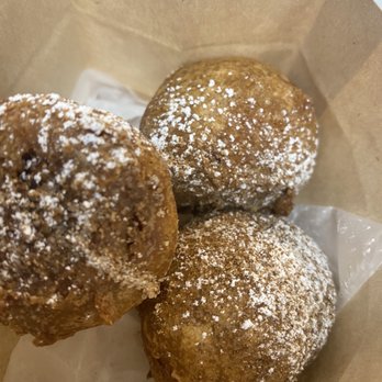 Southern Twang - 3x Twang's Cinnamon Roll Beignets - Food Delivery Services Near Me - Chicago, Illinois Southern Twang - 3x Twang's Cinnamon Roll Beignets - Food Delivery Services Near Me - Chicago, Illinois
