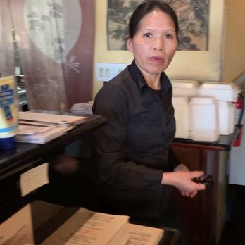 Folsom Palace - Owner coming towards me to attempt to take my phone. - Chinese Near Me - Folsom, California