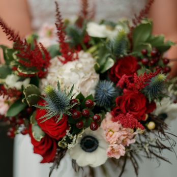 Studio Louise Flowers - Dreamy winter bouquet - Florists Near Me - Stillwater, Minnesota Studio Louise Flowers - Dreamy winter bouquet - Florists Near Me - Stillwater, Minnesota
