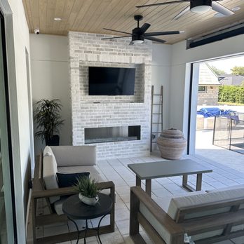 AV360 - Outdoor tv mount with 2 in-ceiling speakers to a Sonos Amp - Home Theatre Installation Near Me - St. Cloud, Florida