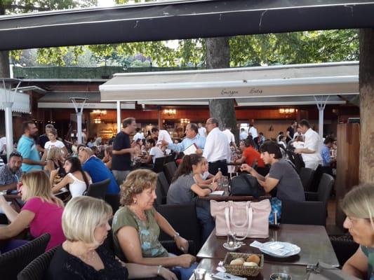 Emirgan Sütiş by null