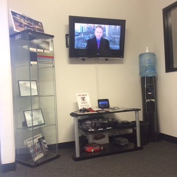 Rolotech Car Wraps - Clean and cool waiting room with Netflix - Vehicle Wraps Near Me - Anaheim, California Rolotech Car Wraps - Clean and cool waiting room with Netflix - Vehicle Wraps Near Me - Anaheim, California