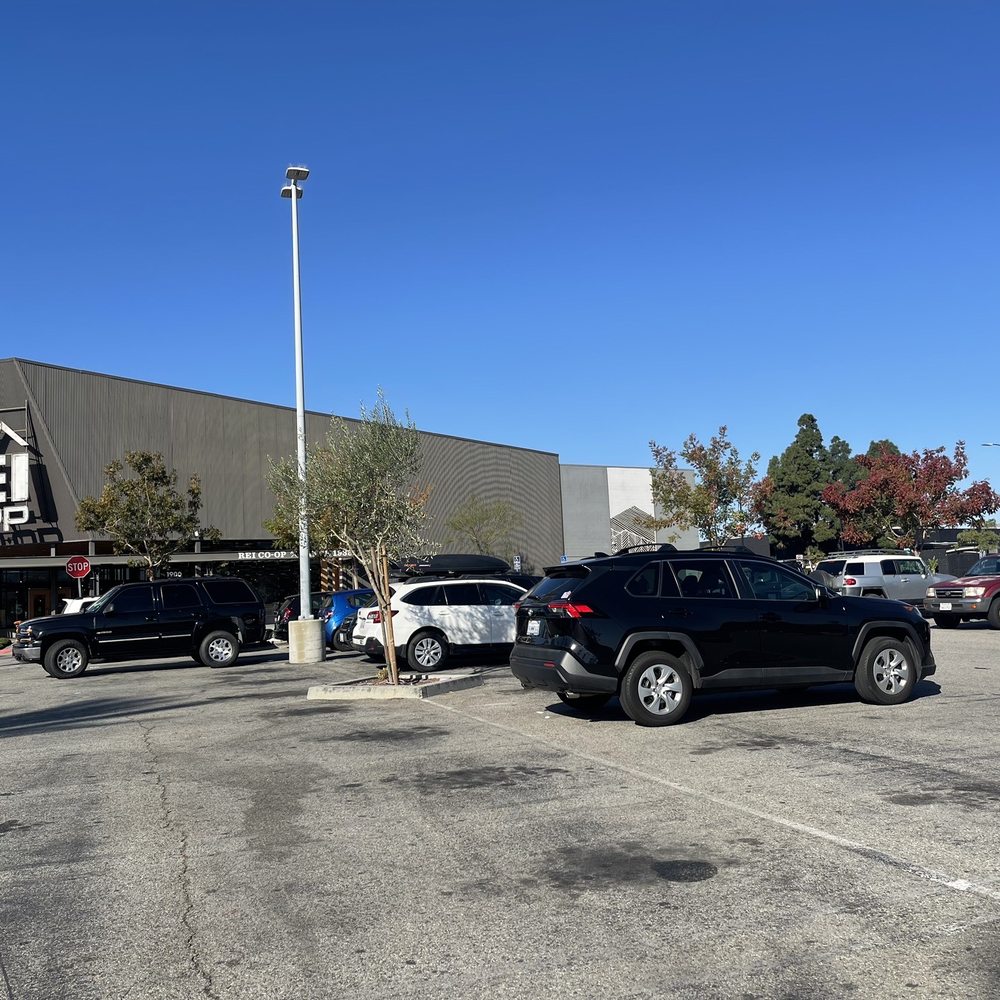 REI - The parking lot looks busy, all the close spaces are taken. By whom, the kind associates at REI! - Outdoor Gear Near Me - Burbank, California REI - The parking lot looks busy, all the close spaces are taken. By whom, the kind associates at REI! - Outdoor Gear Near Me - Burbank, California