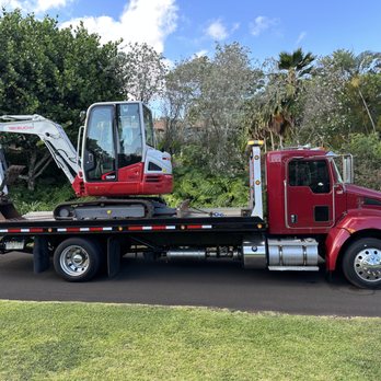 Auwae’s Towing & Services - Small equipment - Roadside Assistance Near Me Auwae’s Towing & Services - Small equipment - Roadside Assistance Near Me