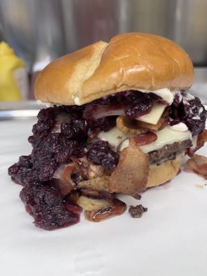 Mom’Ma Bear’s Burgers