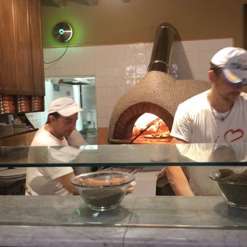Gusta Pizza - Italian Near Me - Florence, FI