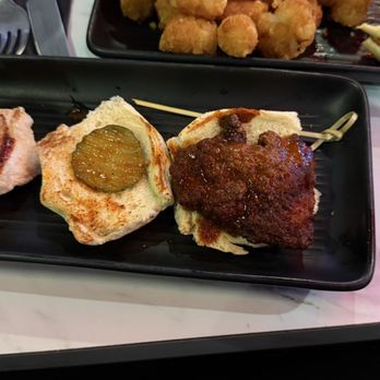 General Admission - Weak Nashville hot chicken slider - Sports Bars Near Me - Las Vegas, Nevada General Admission - Weak Nashville hot chicken slider - Sports Bars Near Me - Las Vegas, Nevada