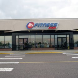 24 Hour Fitness - Lakewood