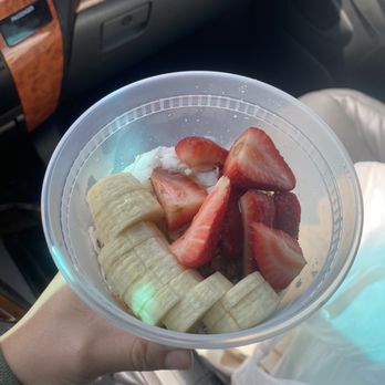 Freshería - Power Acai Energy Bowl - Salad Near Me - San Diego, California Freshería - Power Acai Energy Bowl - Salad Near Me - San Diego, California