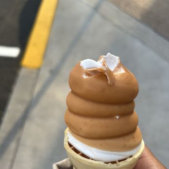 Garden Grill - Butterscotch dipped ice cream - Vegan Near Me - Las Vegas, Nevada Garden Grill - Butterscotch dipped ice cream - Vegan Near Me - Las Vegas, Nevada