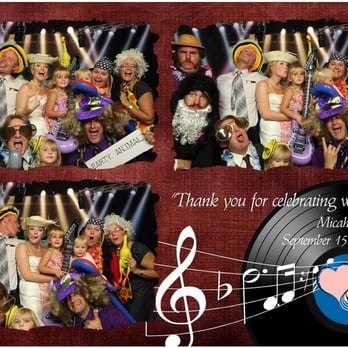 Picture Video Booths - Green Screen Wedding Photobooth - Photographers Near Me Picture Video Booths - Green Screen Wedding Photobooth - Photographers Near Me