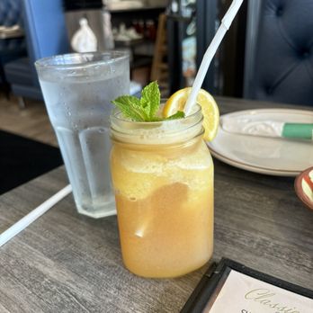 Alloush Grill - Arnold Palmer Lemonade - Mediterranean Near Me - Livonia, Michigan