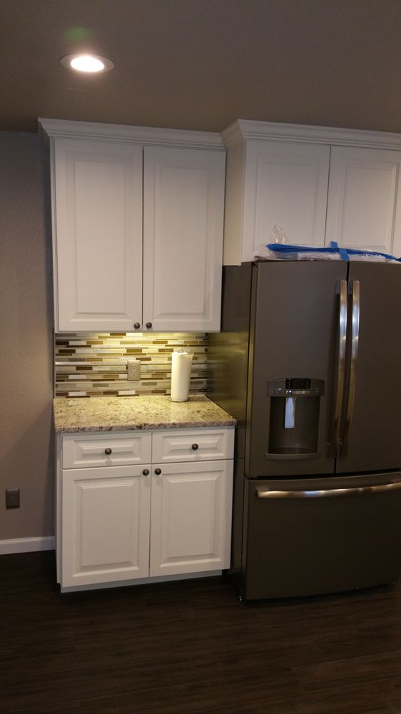 Slide of D & D Constuction