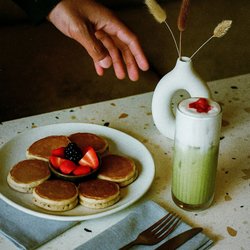 Café Goldie - Silver Dollar Pancakes
