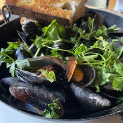 The Brewer's Fork - Wood Roasted Mussels
