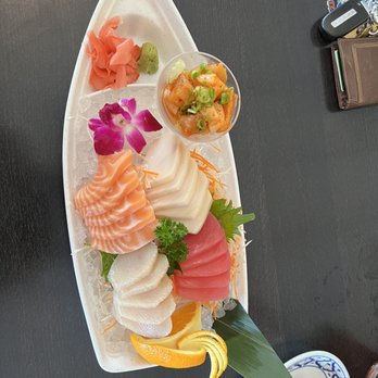 Thai Thai II - Sashimi platter - Thai Near Me - Indialantic, Florida Thai Thai II - Sashimi platter - Thai Near Me - Indialantic, Florida