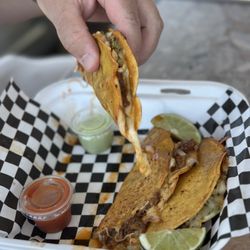 Tacos Los Zacatecanos - Birria tacos