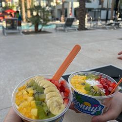Sonny's Smoothies, Juices, & Bowls