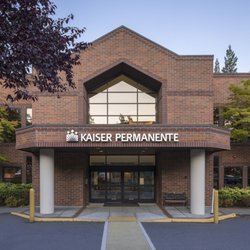 Kaiser Permanente Factoria Medical Center - Kaiser Permanente Factoria Medical Center Entrance