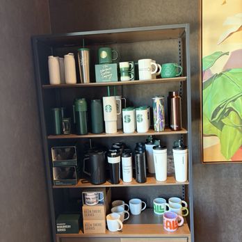 Starbucks - Coffee & Tea Near Me - West Bend, Wisconsin