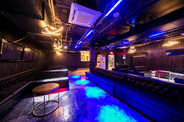 Pandora Karaoke & Bar by null