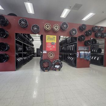 Les Schwab Tire Center - Tires Near Me - Sublimity, Oregon
