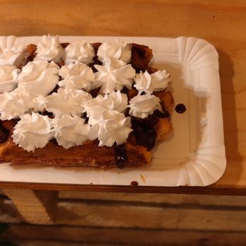 Veganwaf' - Vegan waffle with chocolate and whip cream - Gluten-Free Near Me - Brussels, BRU