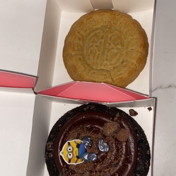 Crumbl - Milpitas - Bakeries Near Me - Milpitas, California