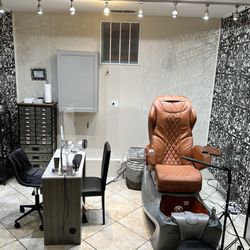 Diva-tude - Station 2