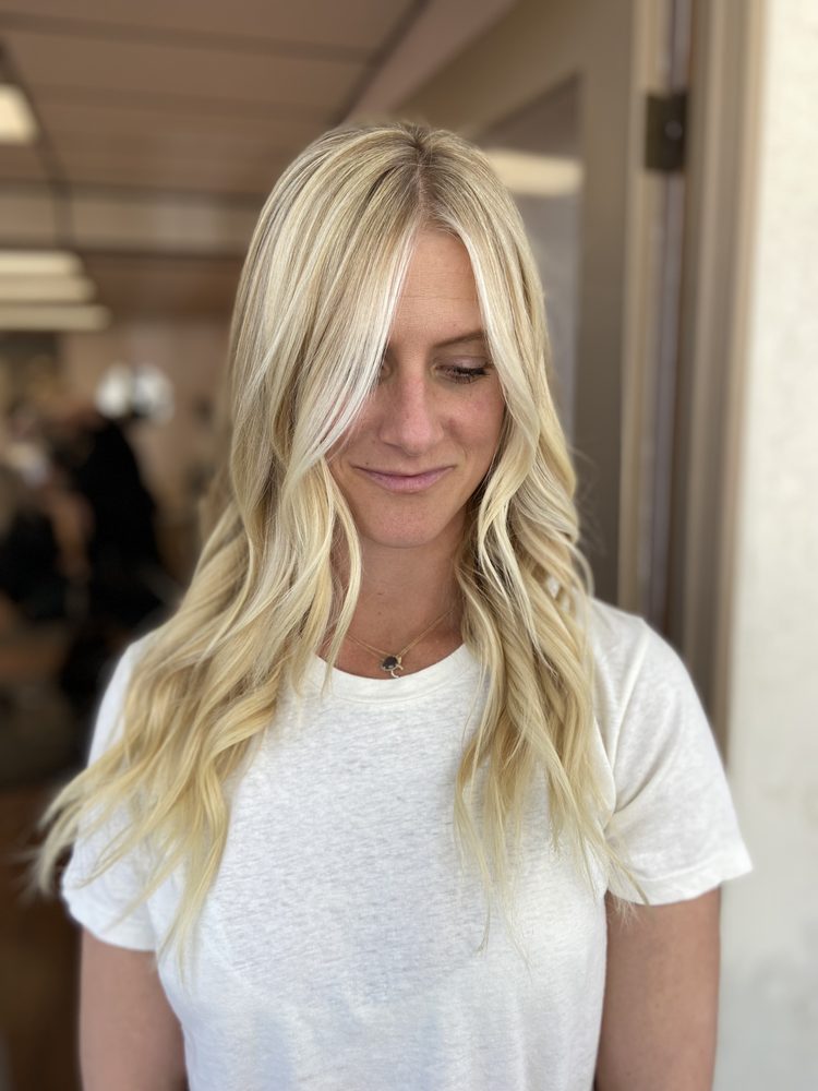 Sandi Ridgeway Hair Logo