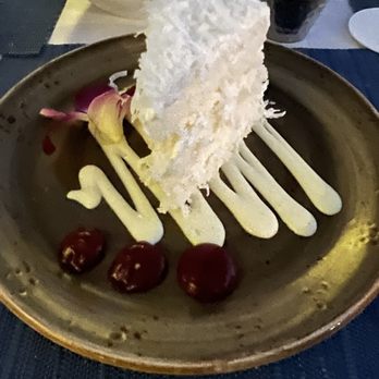 House Without A Key - Halekulanis Signature Coconut Cak - Seafood Near Me - Honolulu, Hawaii