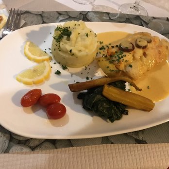 Ty Breizh - Seafood Near Me - Porspoder, 29