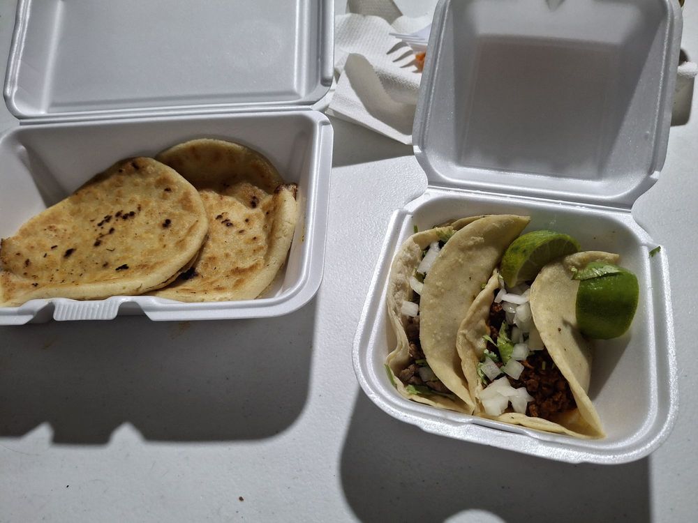 Taqueria Miranda Logo