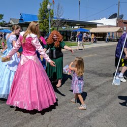 Pocatello Farmer's Market - More princesses.