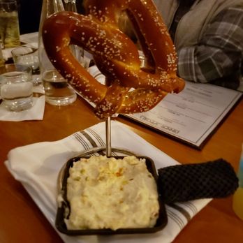 Hot Tuna - Crab dip - Bars Near Me - Virginia Beach, Virginia