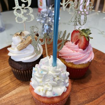 Kick Ass Cupcakes - The spread! (S'mores, strawberry whip, and strawberry lemonade) - Cupcakes Near Me - San Jose, California Kick Ass Cupcakes - The spread! (S'mores, strawberry whip, and strawberry lemonade) - Cupcakes Near Me - San Jose, California