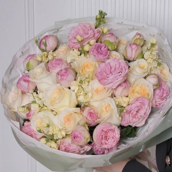 Ecoroses - The original bouquet and how it's supposed to look. - Floral Designers Near Me - Glendale, California Ecoroses - The original bouquet and how it's supposed to look. - Floral Designers Near Me - Glendale, California