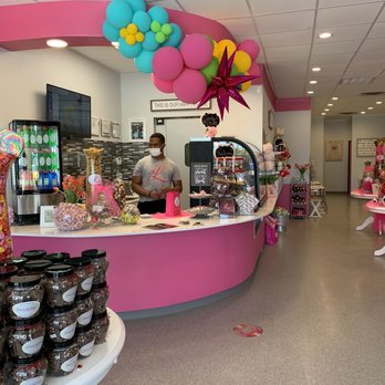 Lizzie Lu Luxury Treats - Andre @ Lizzie Lu Luxury Treats - Desserts Near Me - Irving, Texas