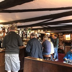 Village Inn - Bar