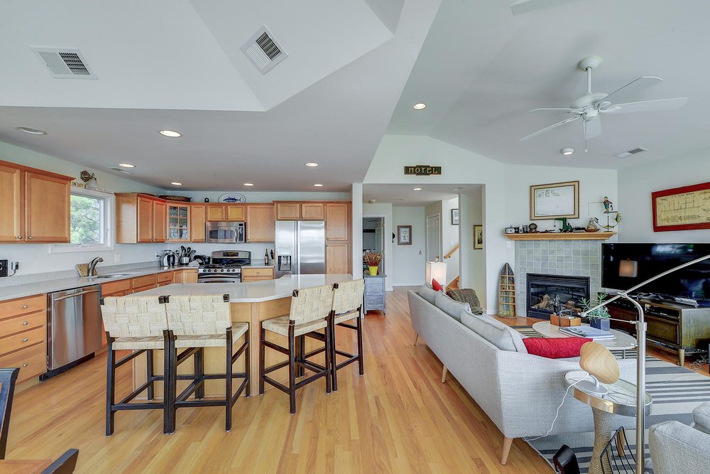 ALISA MOLBERT BHHS ZACK SHORE REALTORS Contact Agent 1000 Long