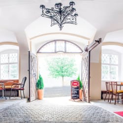 Cafe U Zrcadla