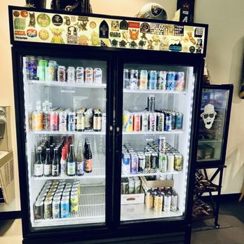 Humle Beer House - To-go beers - Beer Bar Near Me - Citrus Heights, California