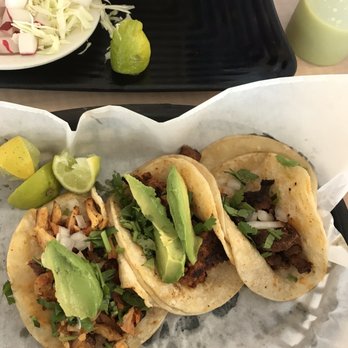 La Placita - Tacos all come with onion, cilantro and avocado on top. Best tacos in Bowling Green. - Fast Food Near Me - Bowling Green, Kentucky La Placita - Tacos all come with onion, cilantro and avocado on top. Best tacos in Bowling Green. - Fast Food Near Me - Bowling Green, Kentucky