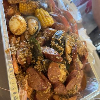 Bubbas Crab House - P2. Seafood Combo 3 lb. And snow crab - Cajun/Creole Near Me - Rowland Heights, California Bubbas Crab House - P2. Seafood Combo 3 lb. And snow crab - Cajun/Creole Near Me - Rowland Heights, California